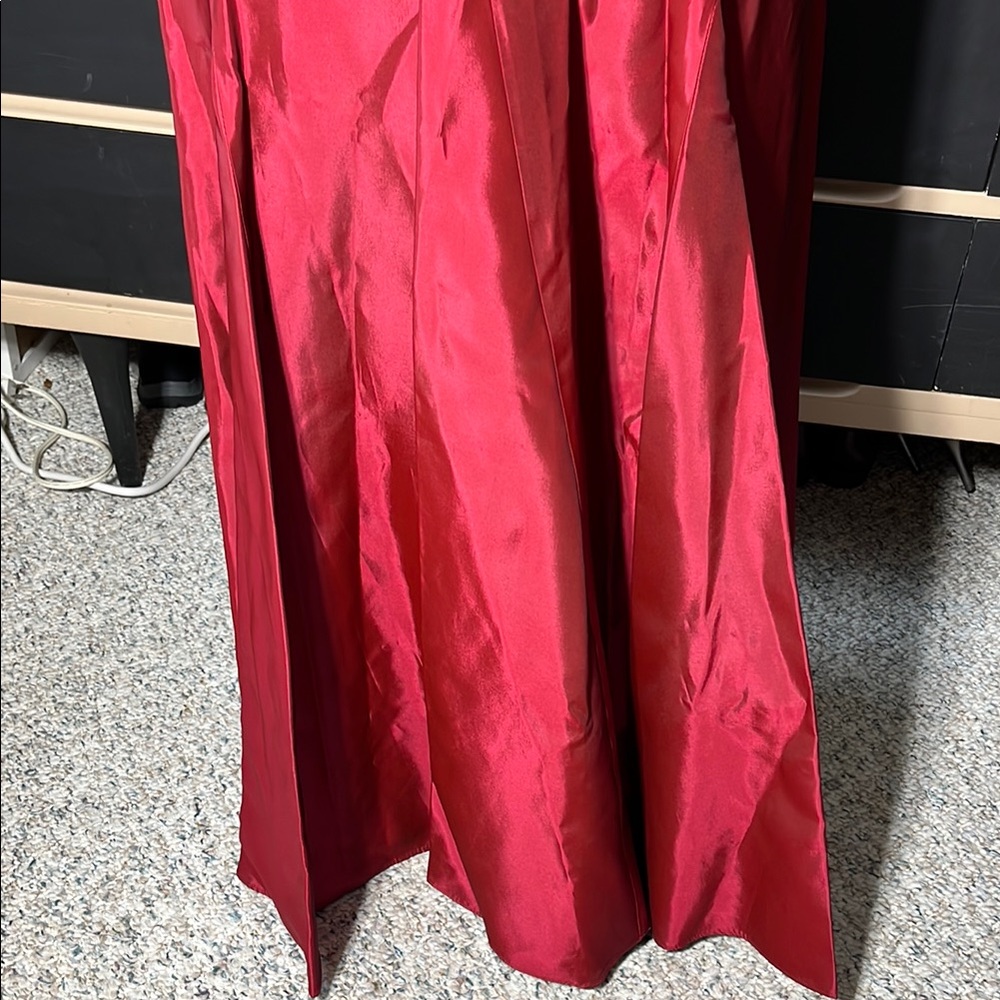 Michaelangelo Elegant Two Piece Red Evening Dress - Picture 4 of 10